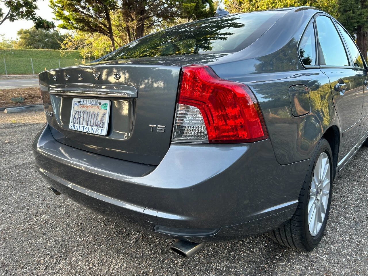 Used 2011 Volvo S40 T5 w/ Preferred Pkg FWD image 17