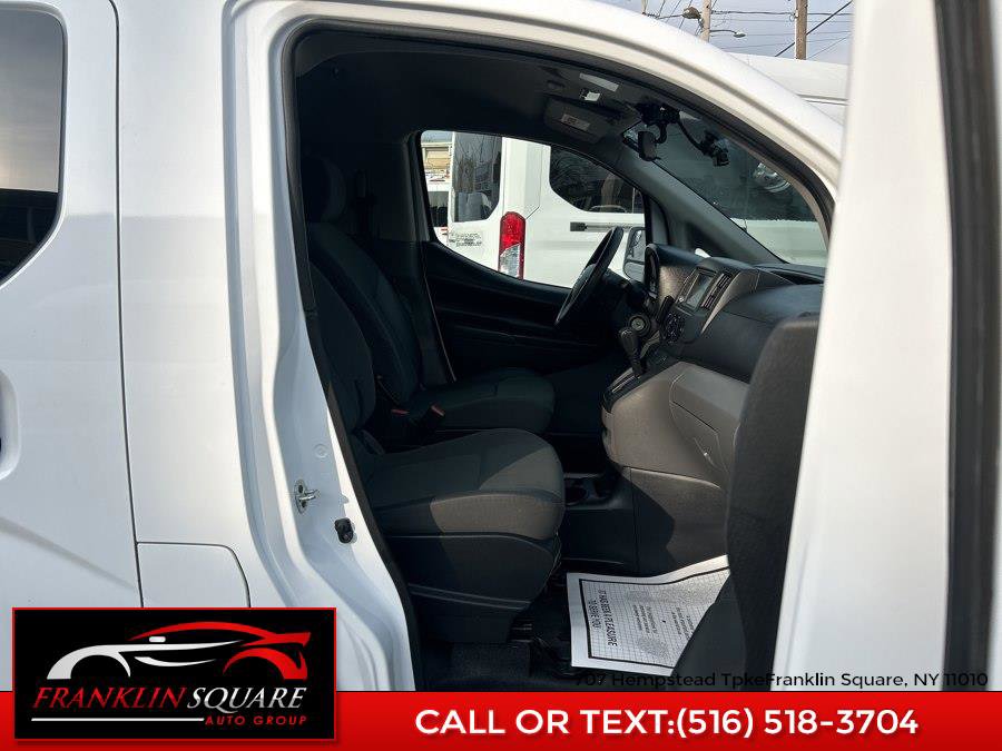 Used 2021 Nissan NV200 SV w/ Sliding Door Glass Package image 25