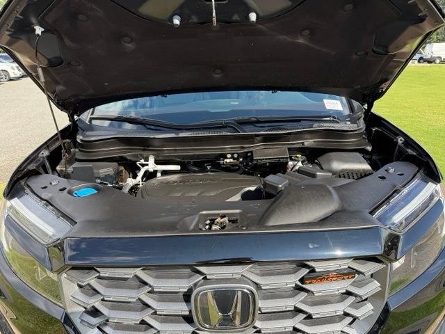 Used 2023 Honda Passport TrailSport image 33
