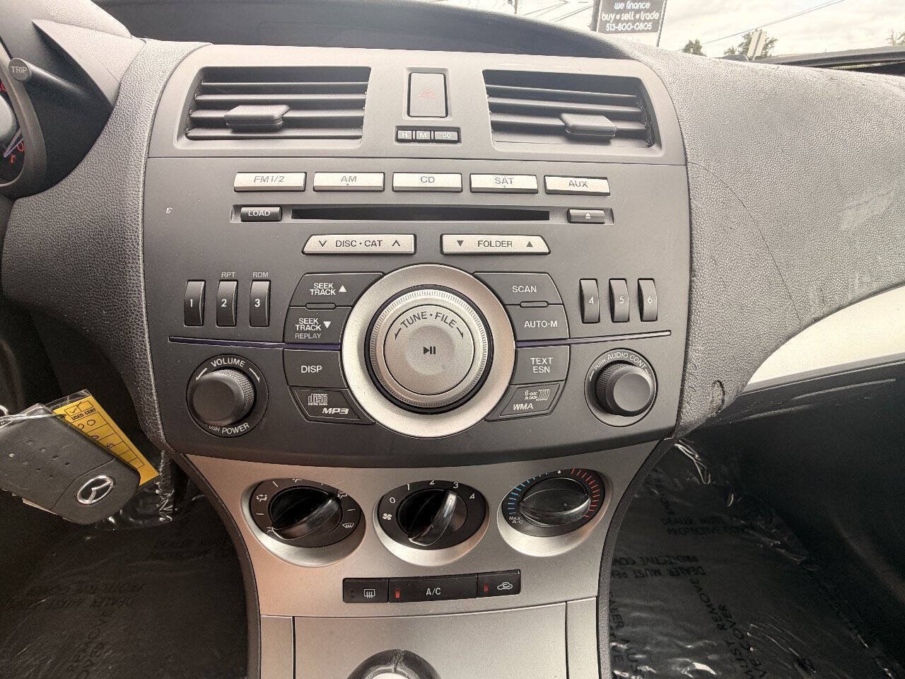 Used 2010 MAZDA MAZDA3 s Sport FWD image 25