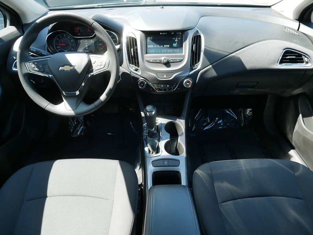 Used 2017 Chevrolet Cruze LT w/ Convenience Package image 19