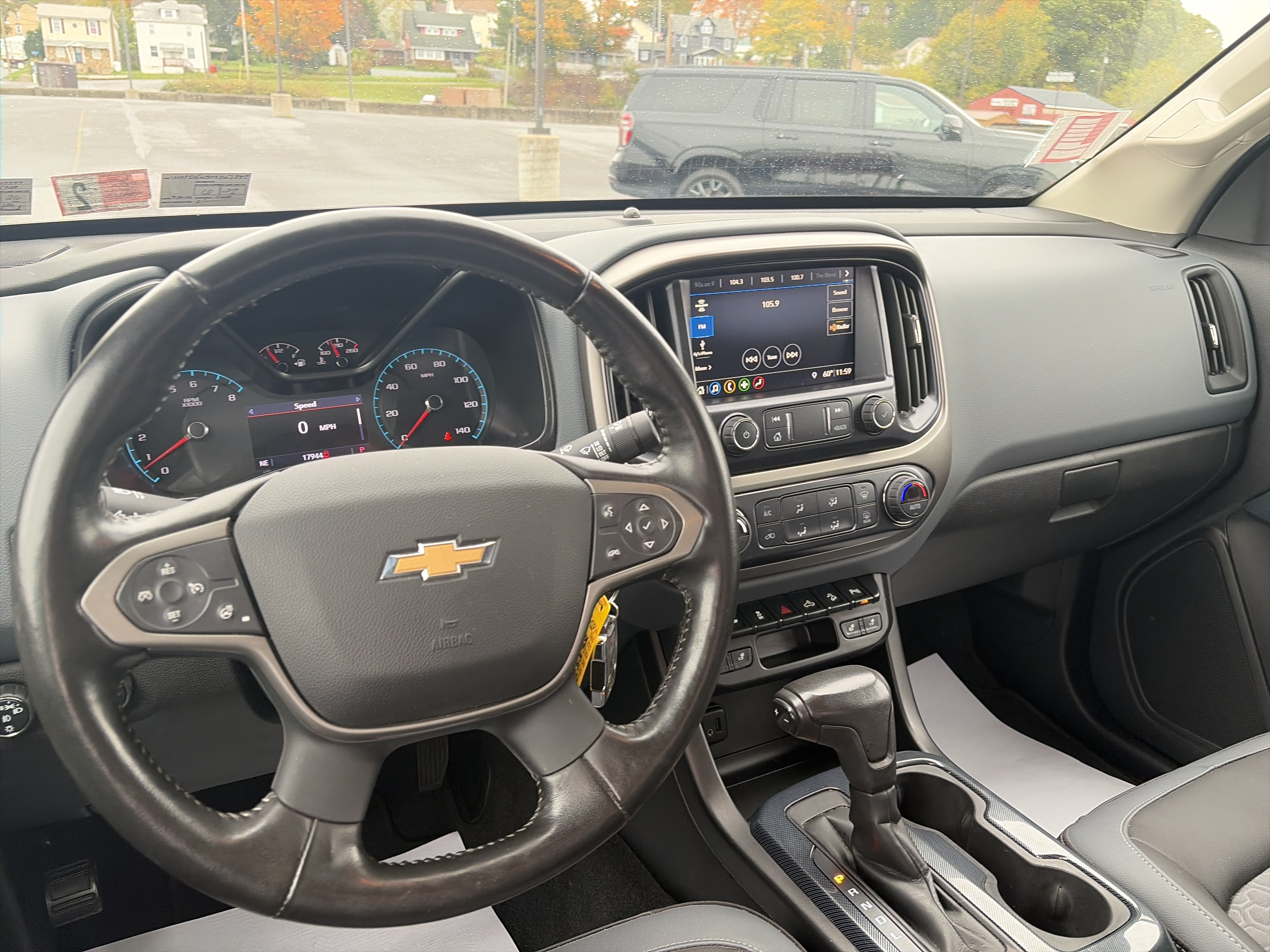 Used 2021 Chevrolet Colorado Z71 AWD/4WD image 24