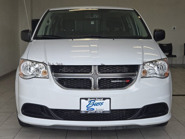 Used 2016 Dodge Grand Caravan American Value Package w/ UConnect Hands-Free Group FWD image 2