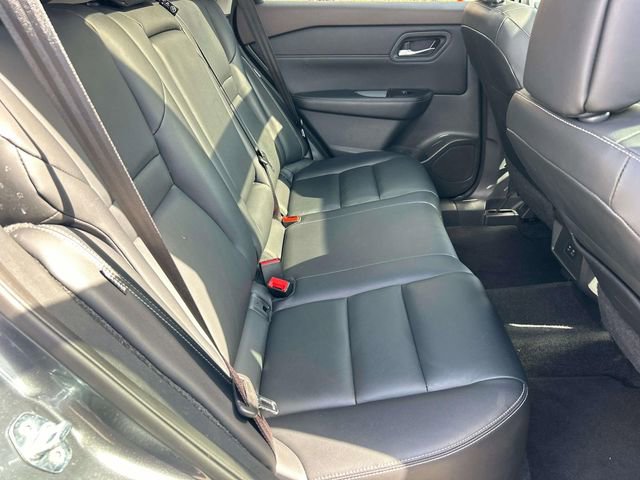 Used 2023 Nissan Rogue SL image 22