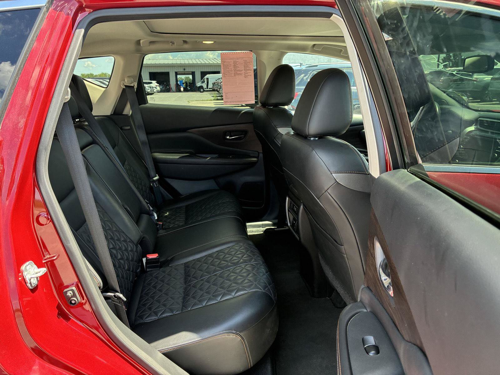 Used 2023 Nissan Murano Platinum AWD/4WD image 14