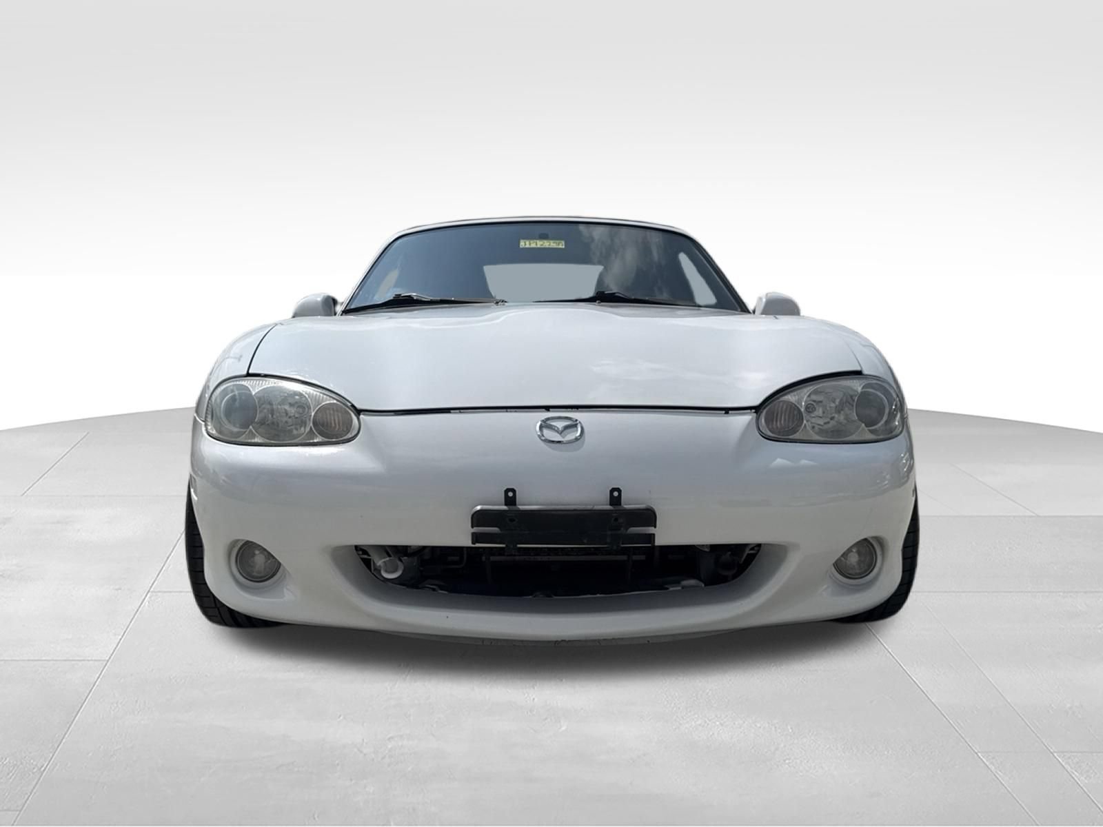 Used 2001 MAZDA MX-5 Miata RWD image 2