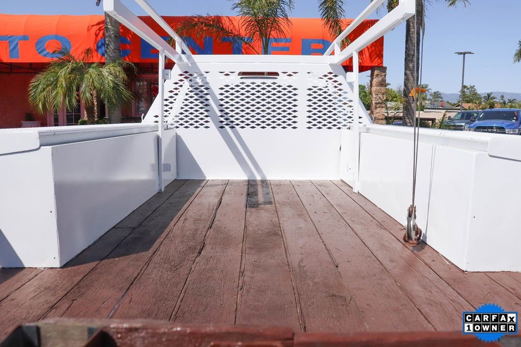 Used 2016 RAM 5500 Tradesman w/ Chrome Appearance Group image 12