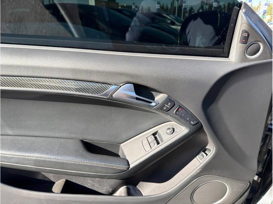 Used 2015 Audi RS 5 Coupe w/ Black Optic Plus Package image 12