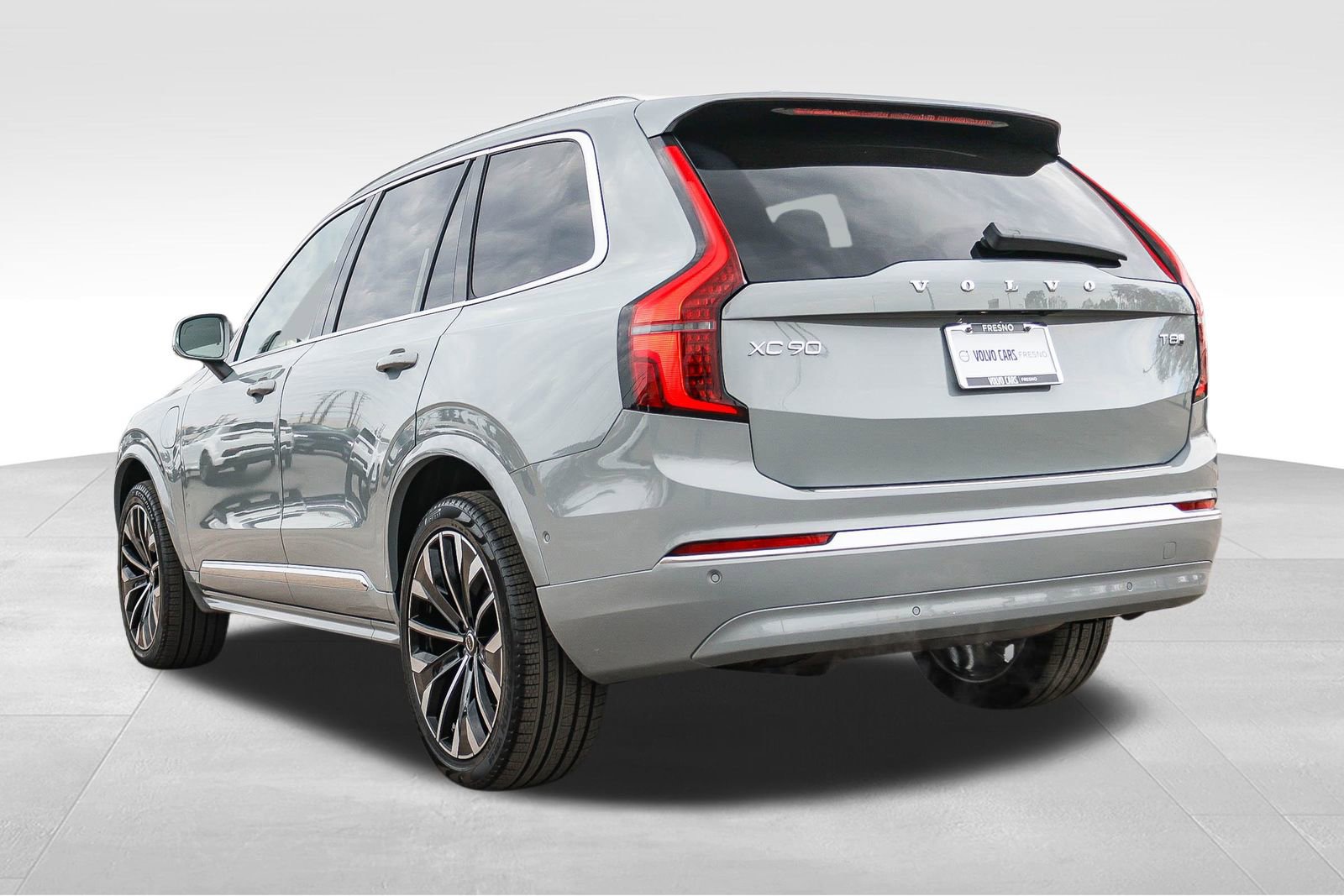 New 2026 Volvo XC90 T8 Ultra w/ Protection Package Premier AWD/4WD image 7