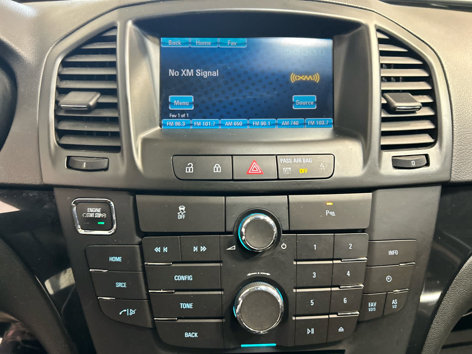 Used 2013 Buick Regal Premium FWD image 5