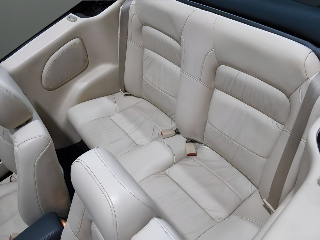 Used 2002 Chrysler Sebring Limited FWD image 18