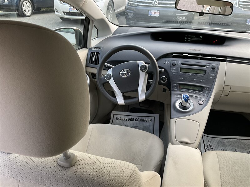 Used 2010 Toyota Prius Two FWD image 16