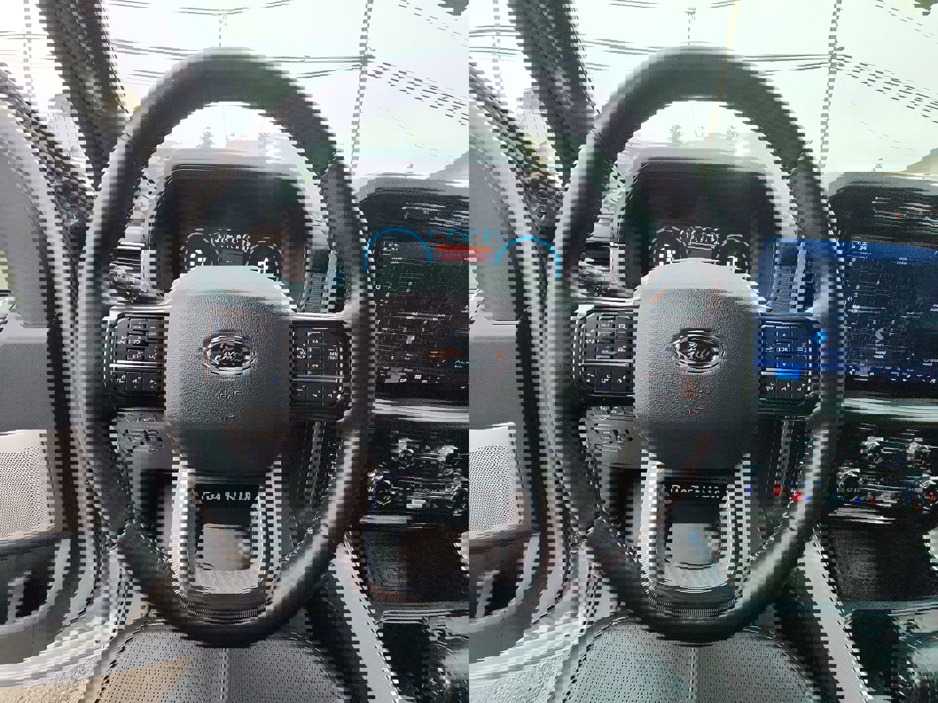 Used 2022 Ford F150 Platinum w/ Equipment Group 701A High image 11