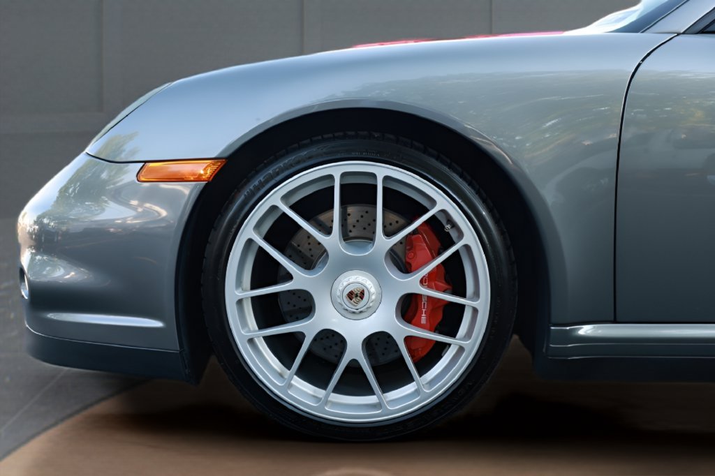 Used 2010 Porsche 911 Turbo AWD/4WD image 17