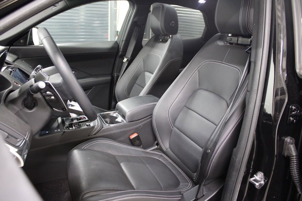 Used 2024 Jaguar E-PACE R-Dynamic SE image 5