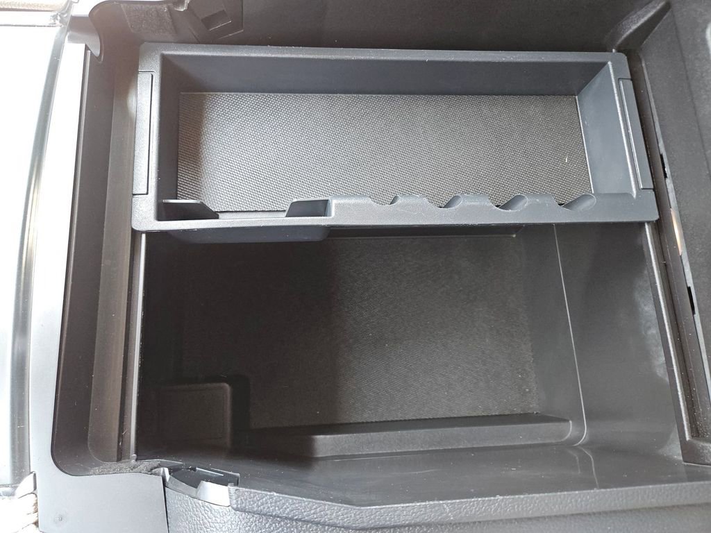 Used 2023 Ford Expedition Max XLT image 30