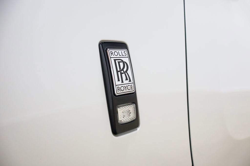 Used 2019 Rolls-Royce Dawn RWD image 93