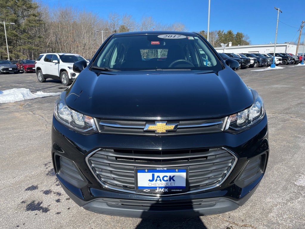 Used 2017 Chevrolet Trax LS image 2