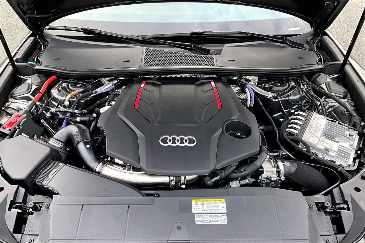 Used 2022 Audi S6 Premium Plus image 37