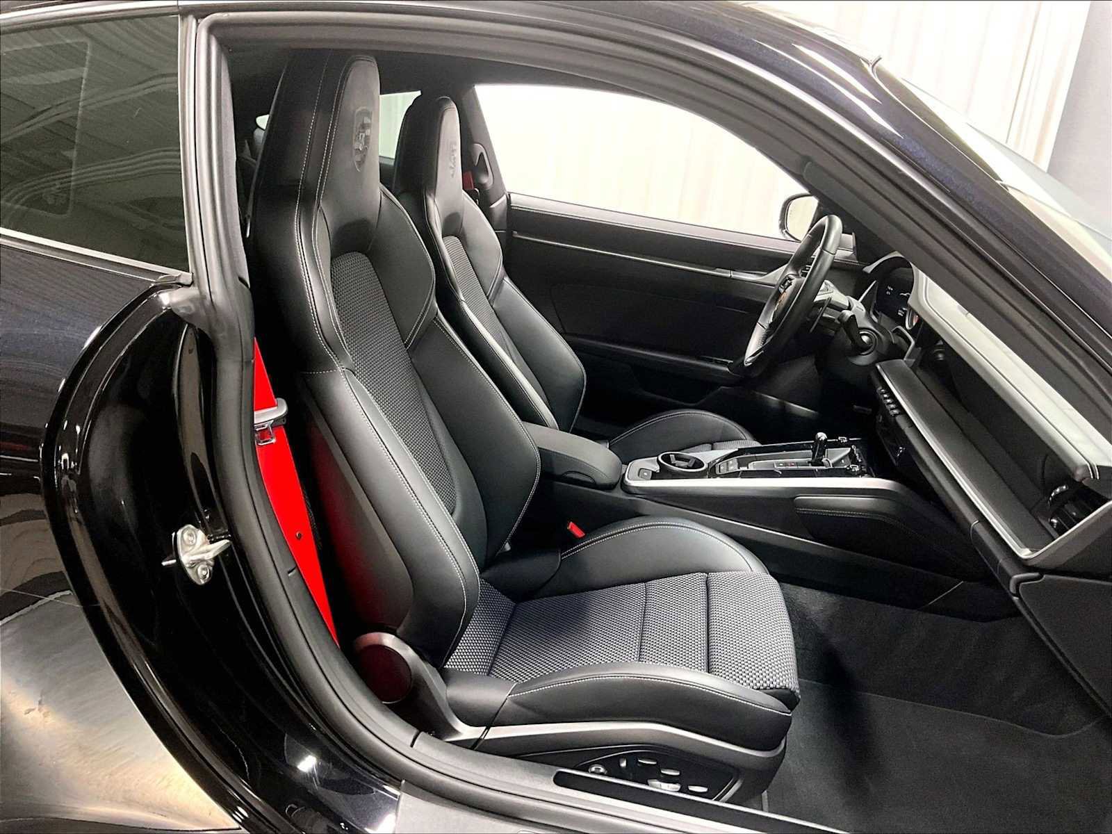 Used 2021 Porsche 911 Carrera S image 29