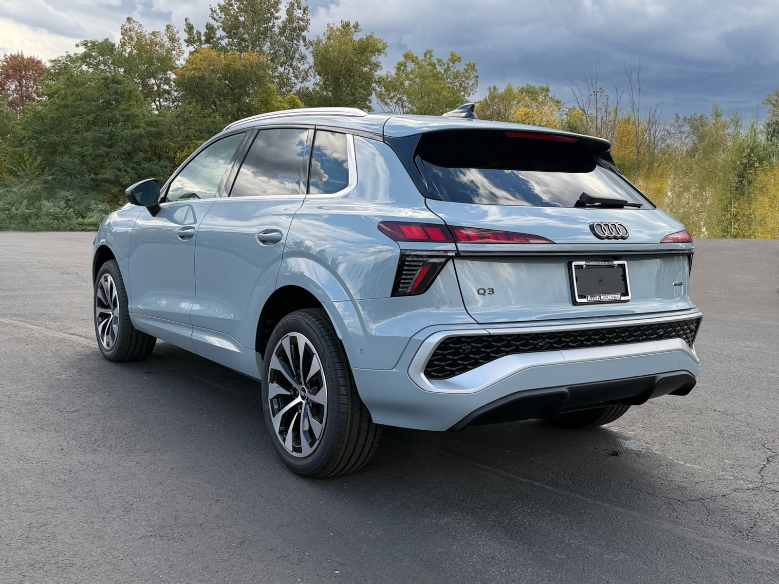 New 2026 Audi Q3 quattro 2.0T AWD/4WD image 3