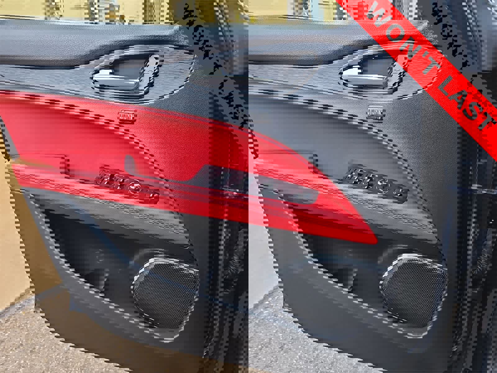 Used 2019 Alfa Romeo Stelvio w/ Nero Edizione image 25