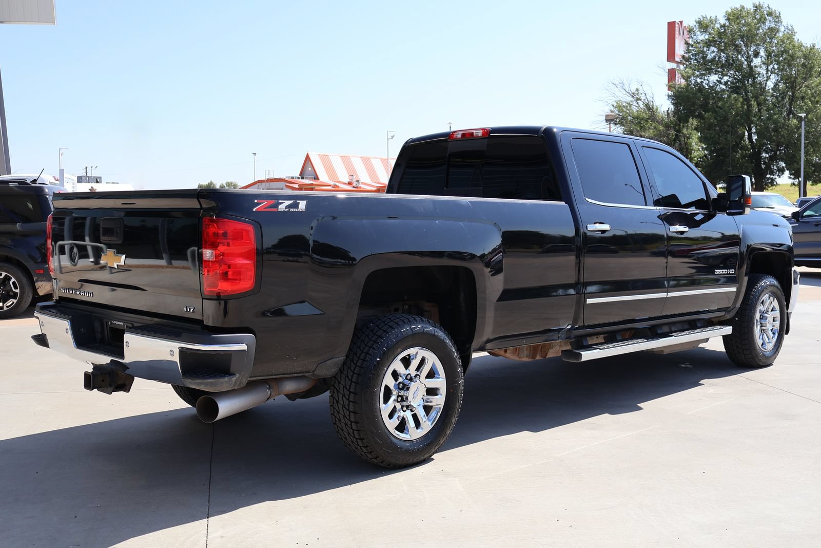 Used 2019 Chevrolet Silverado 3500 LTZ w/ Duramax Plus Package AWD/4WD image 7