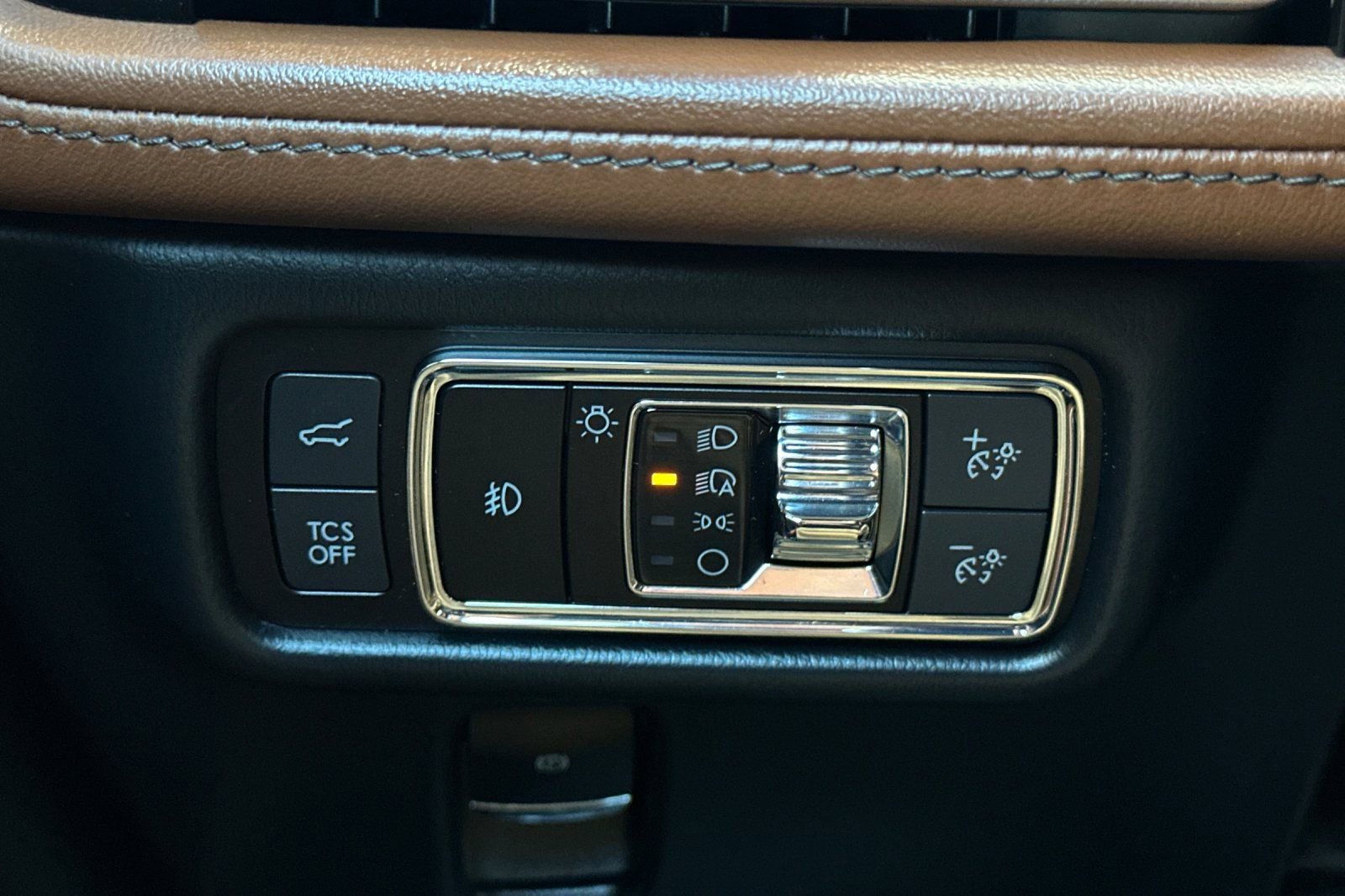 Used 2023 Lincoln Nautilus Reserve w/ Equipment Group 202A image 29