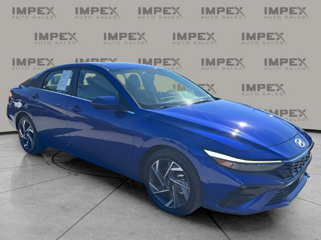 Used 2025 Hyundai Elantra SEL FWD image 7