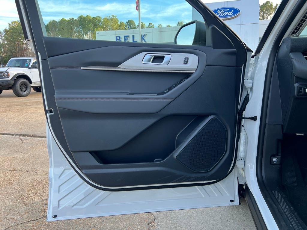 New 2026 Ford Explorer Active image 12