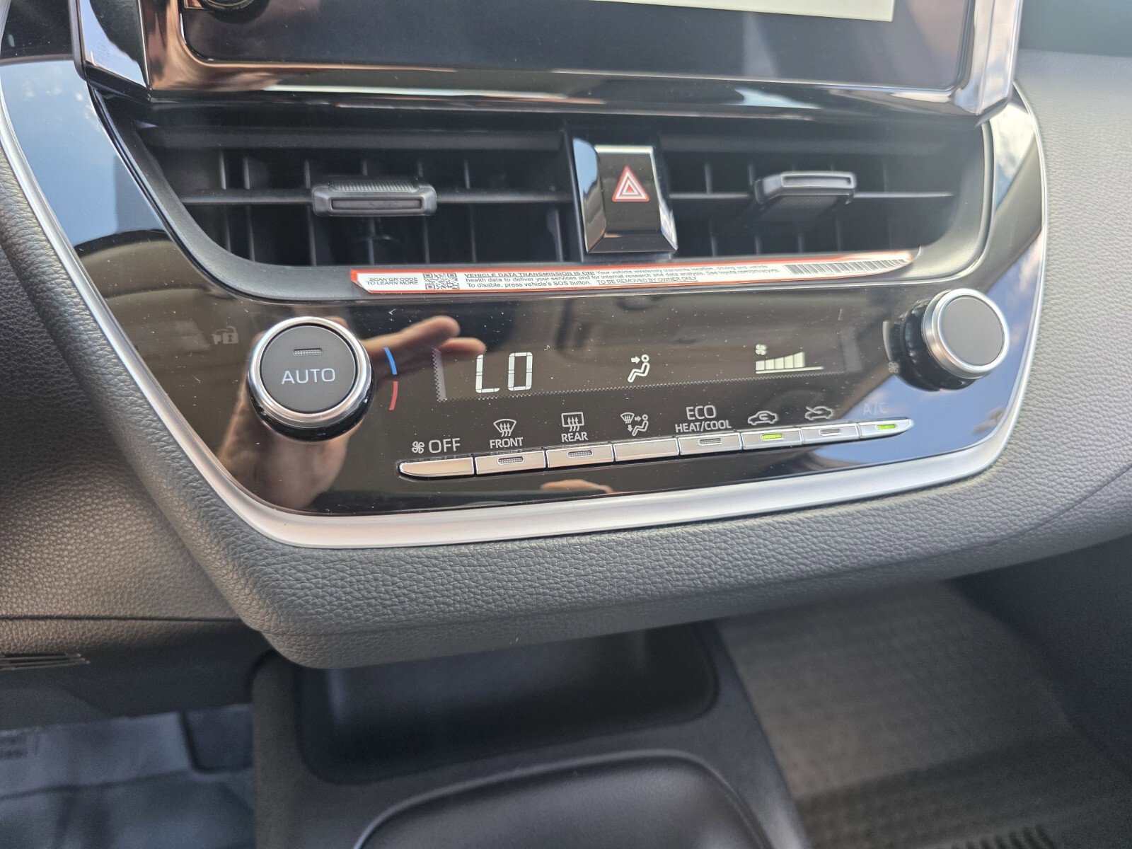 Used 2025 Toyota Corolla LE FWD image 19