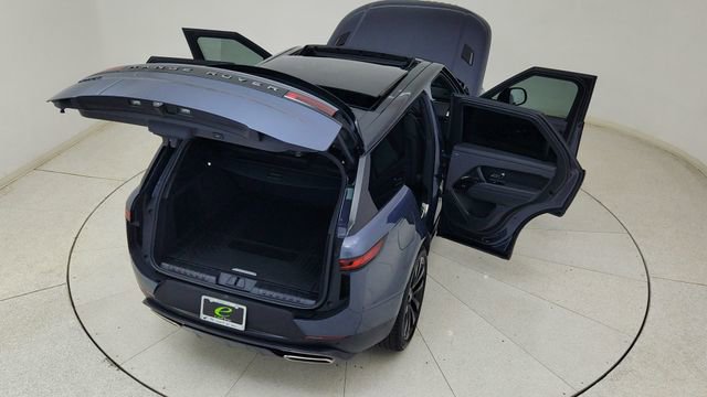 Used 2025 Land Rover Range Rover Sport SE image 90