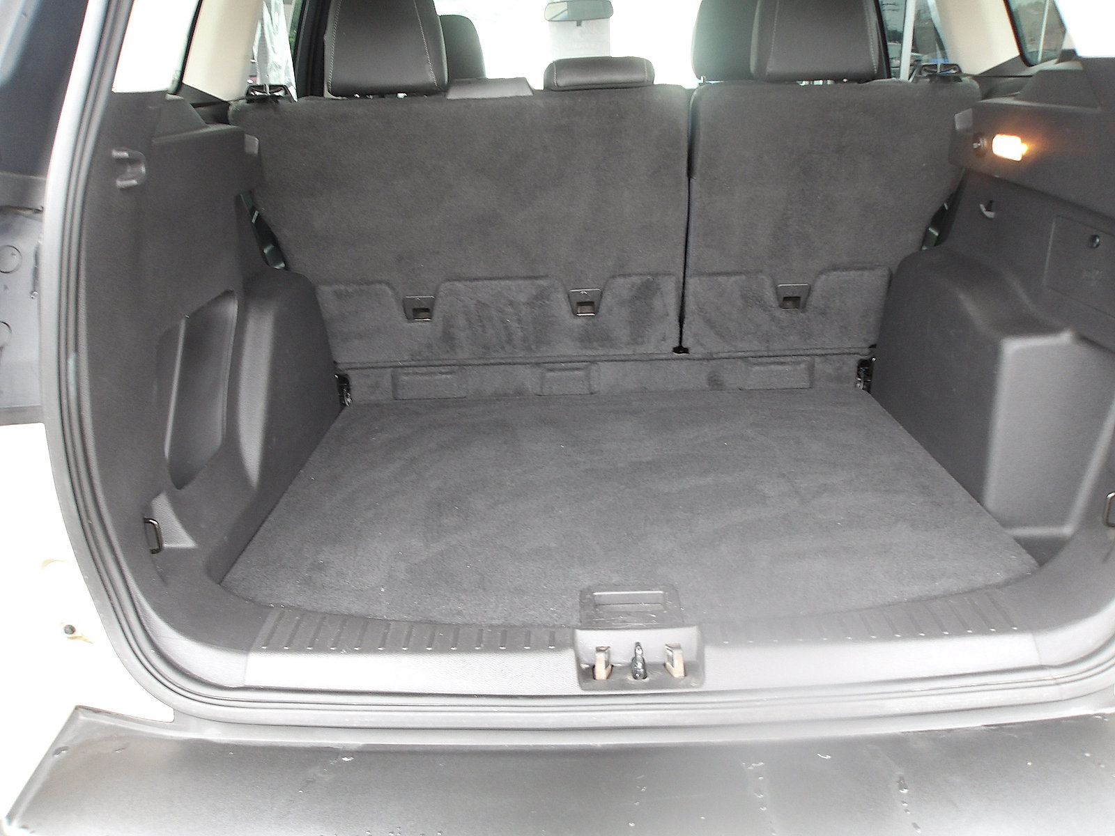 Used 2018 Ford Escape SEL FWD image 15