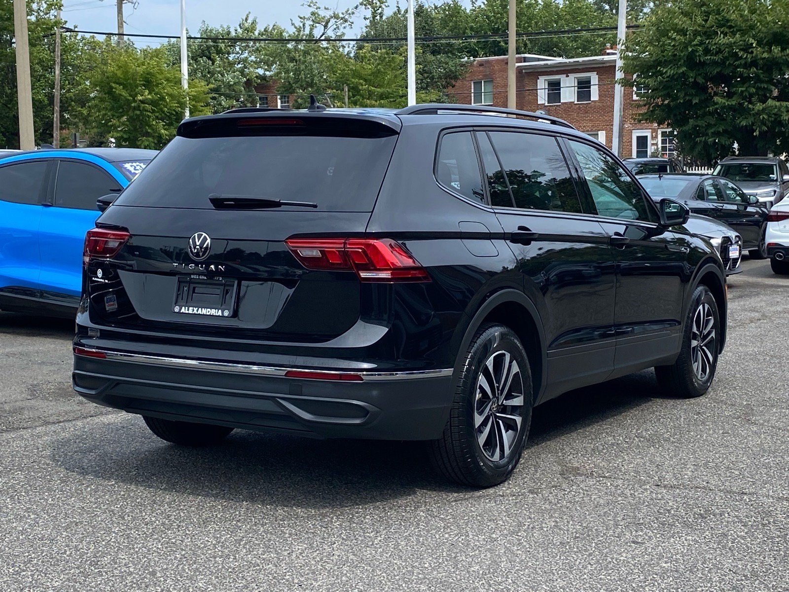 Certified 2024 Volkswagen Tiguan S FWD image 3