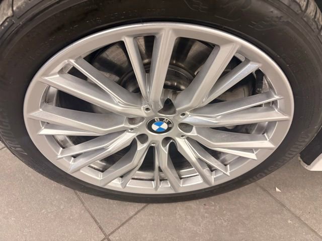 Used 2024 BMW 330i xDrive Sedan w/ Convenience Package image 8