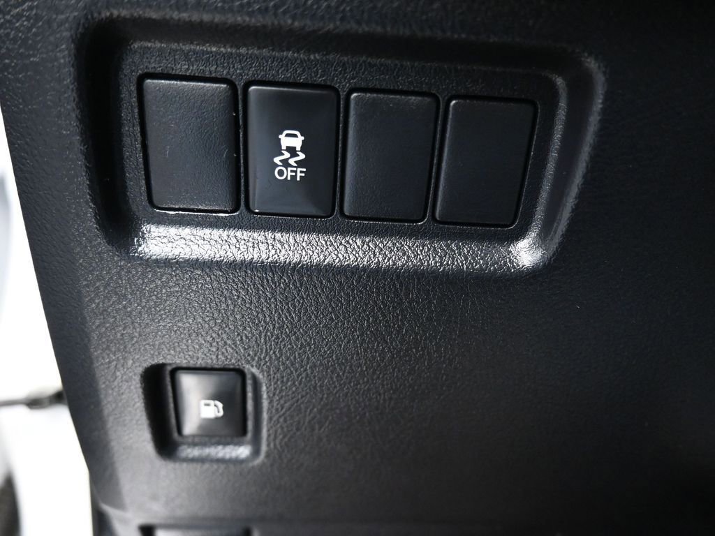 Used 2016 Lexus GX 460 w/ Navigation Package image 28