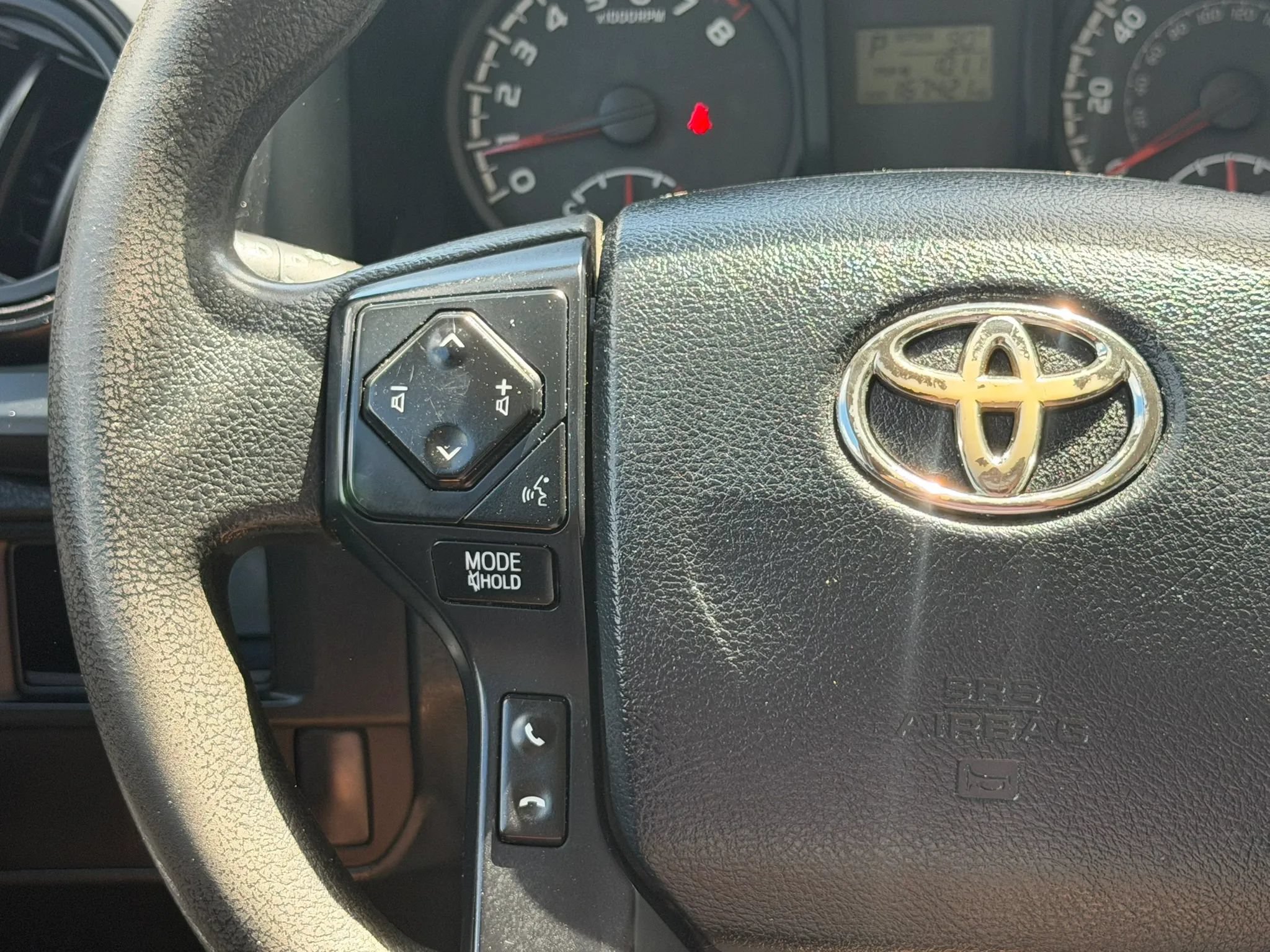 Used 2016 Toyota Tacoma SR RWD image 25