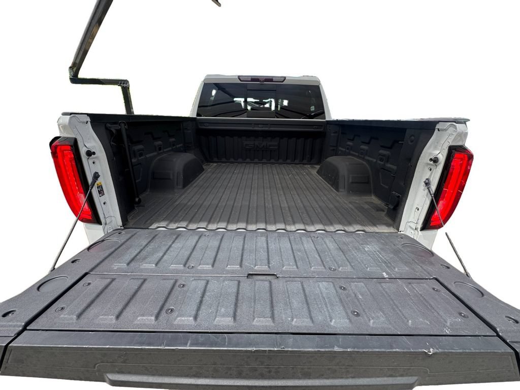 Used 2020 GMC Sierra 1500 SLT RWD image 18