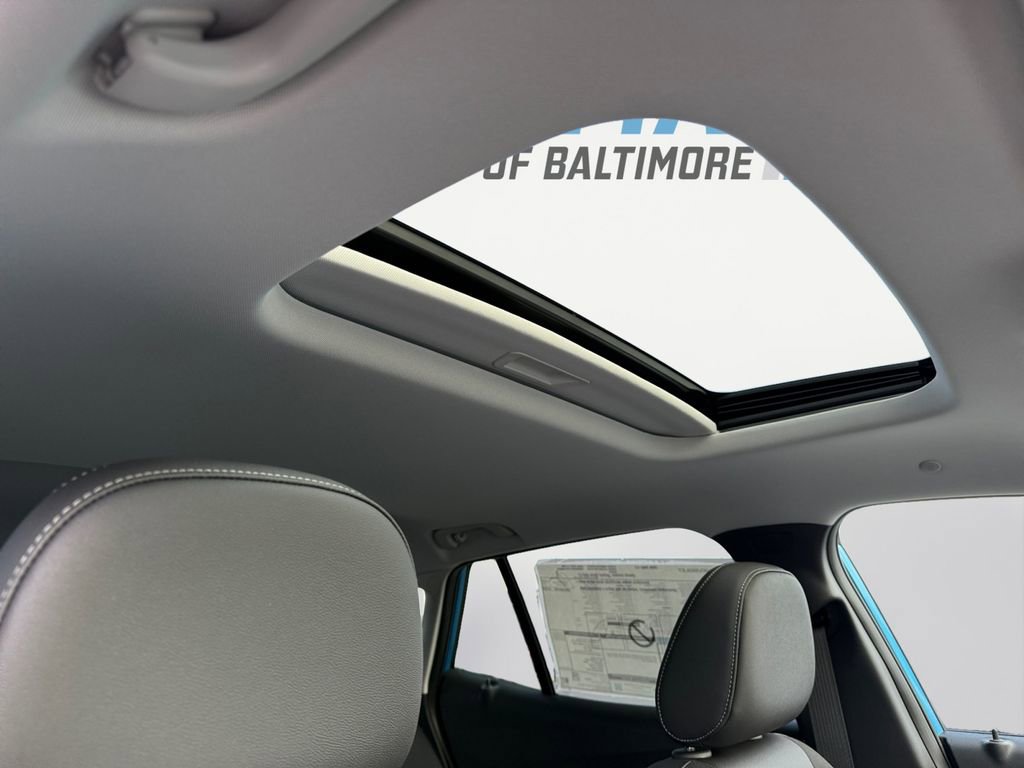New 2026 Chevrolet Trax LT w/ Sunroof Package image 16