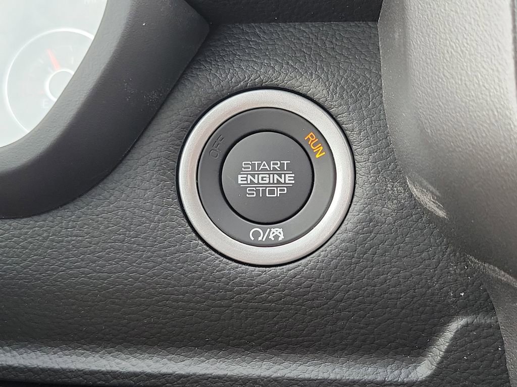 New 2026 RAM 1500 4x4 Crew Cab image 25