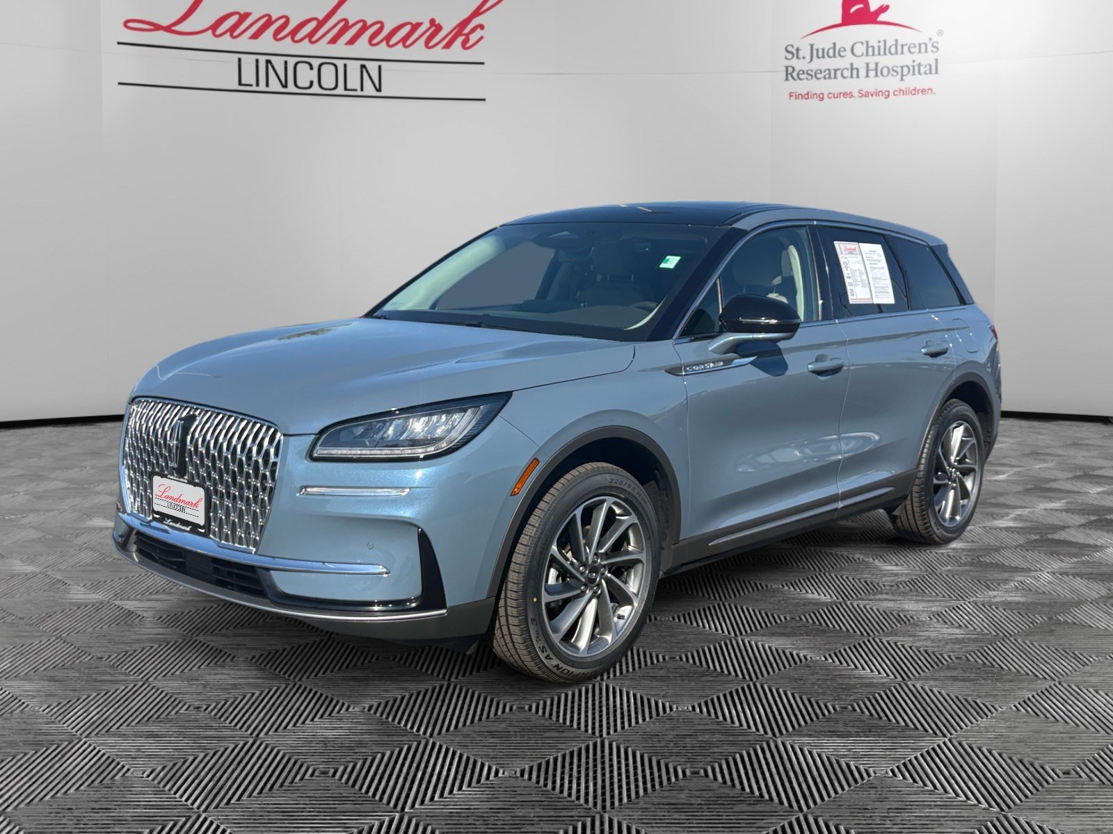 Certified 2024 Lincoln Corsair AWD w/ Equipment Group 101A