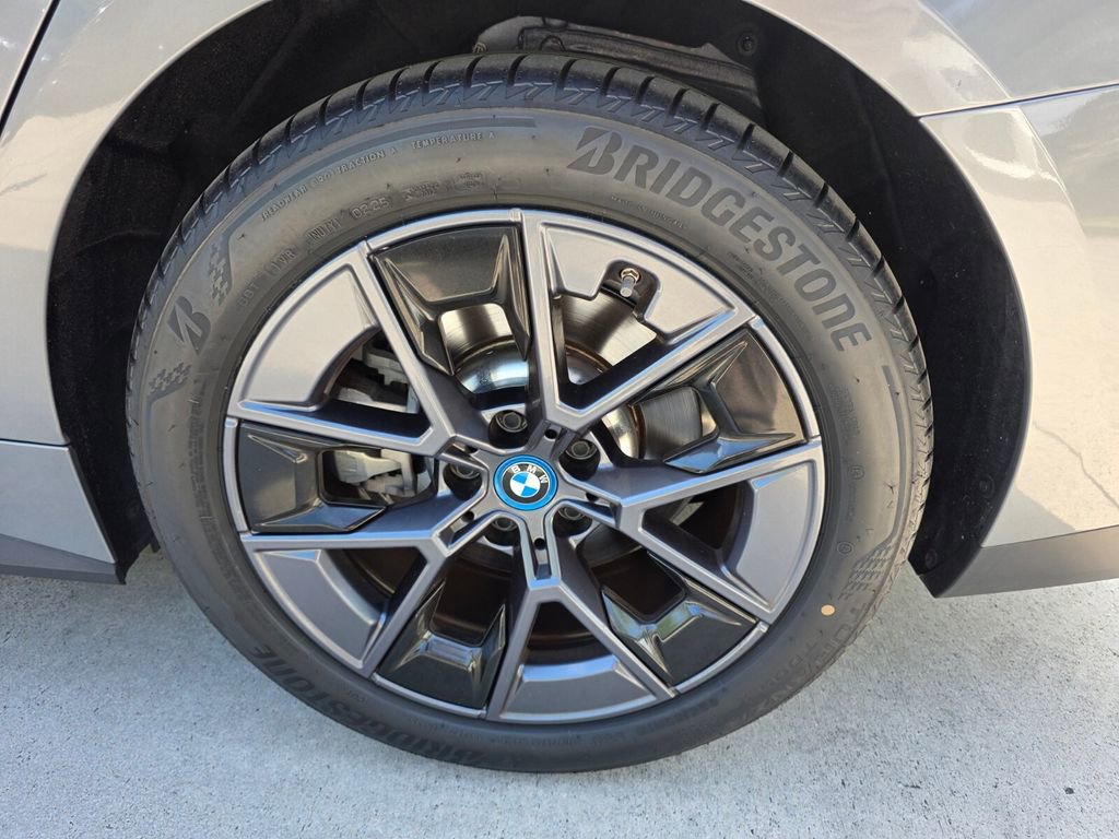 Certified 2023 BMW i4 eDrive35 w/ Premium Package image 17