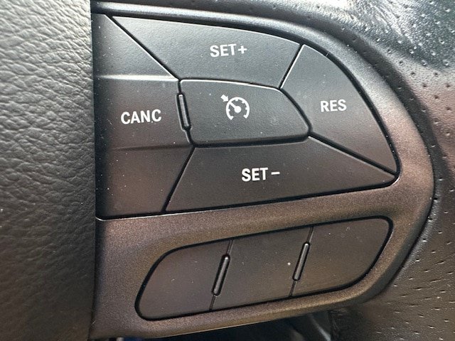 Used 2022 Dodge Durango R/T w/ Blacktop Package AWD/4WD image 15