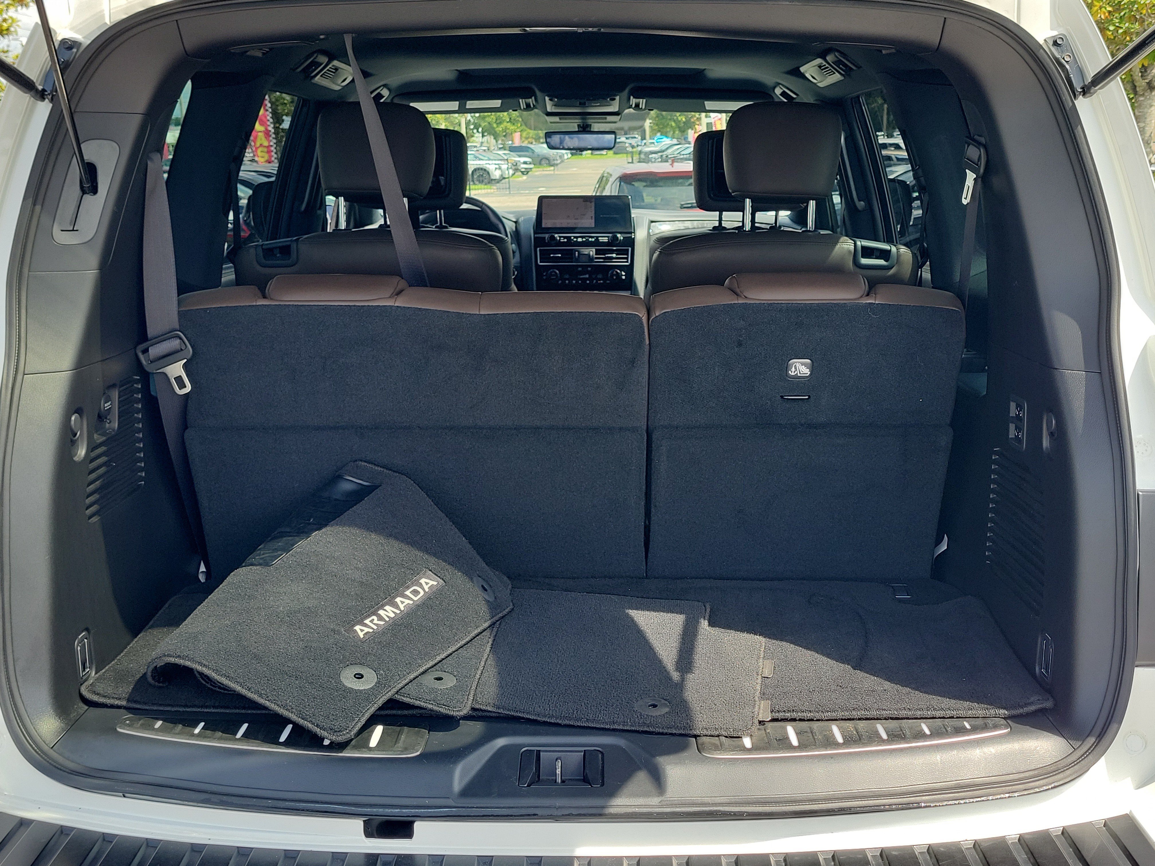 Certified 2023 Nissan Armada Platinum w/ Captain's Chairs Package RWD image 6