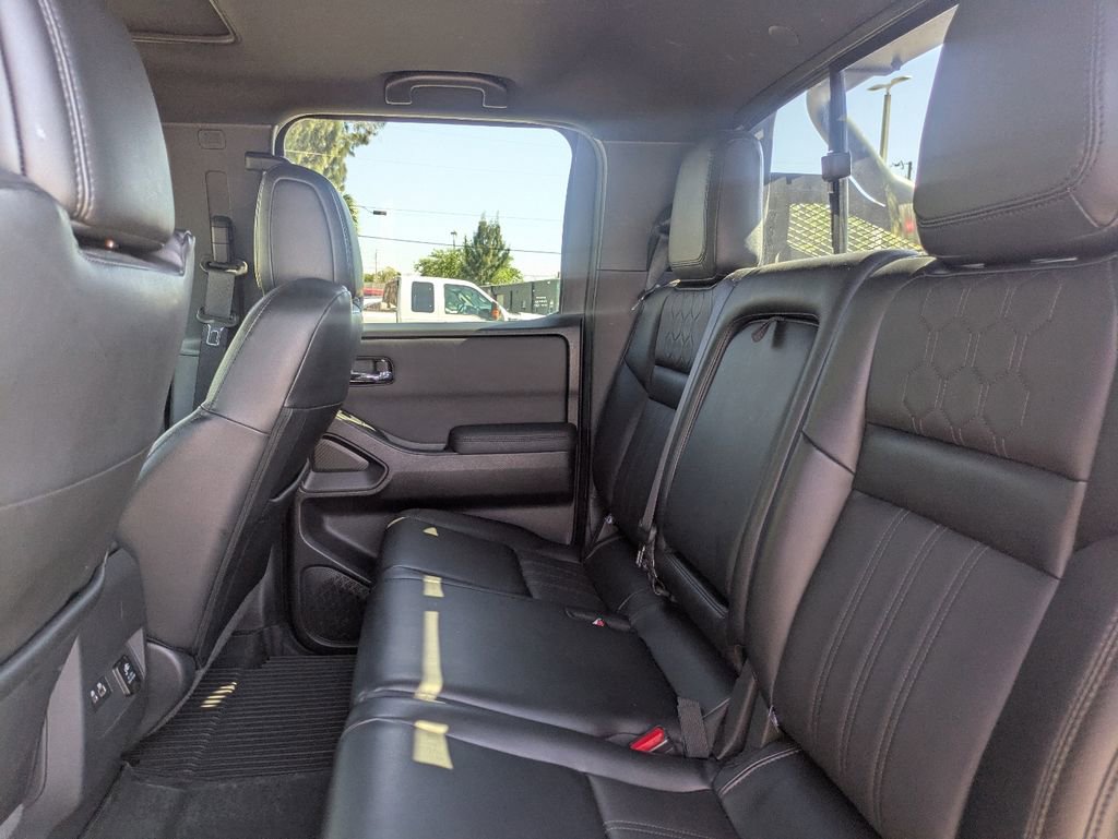 Used 2022 Nissan Frontier PRO-4X w/ Pro-4X Premium Package AWD/4WD image 14