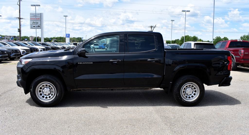 Used 2023 Chevrolet Colorado W/T RWD image 5