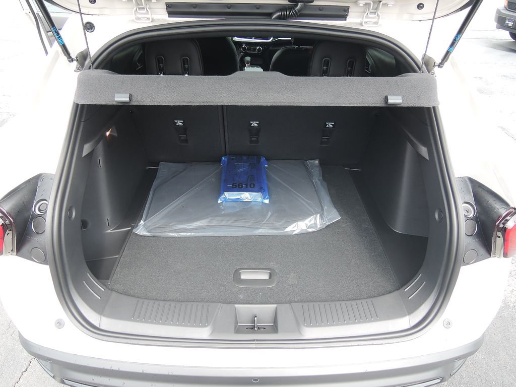 New 2026 Chevrolet Trax RS w/ Driver Confidence Package FWD image 26