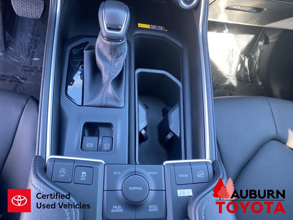 Used 2025 Toyota Grand Highlander AWD image 38