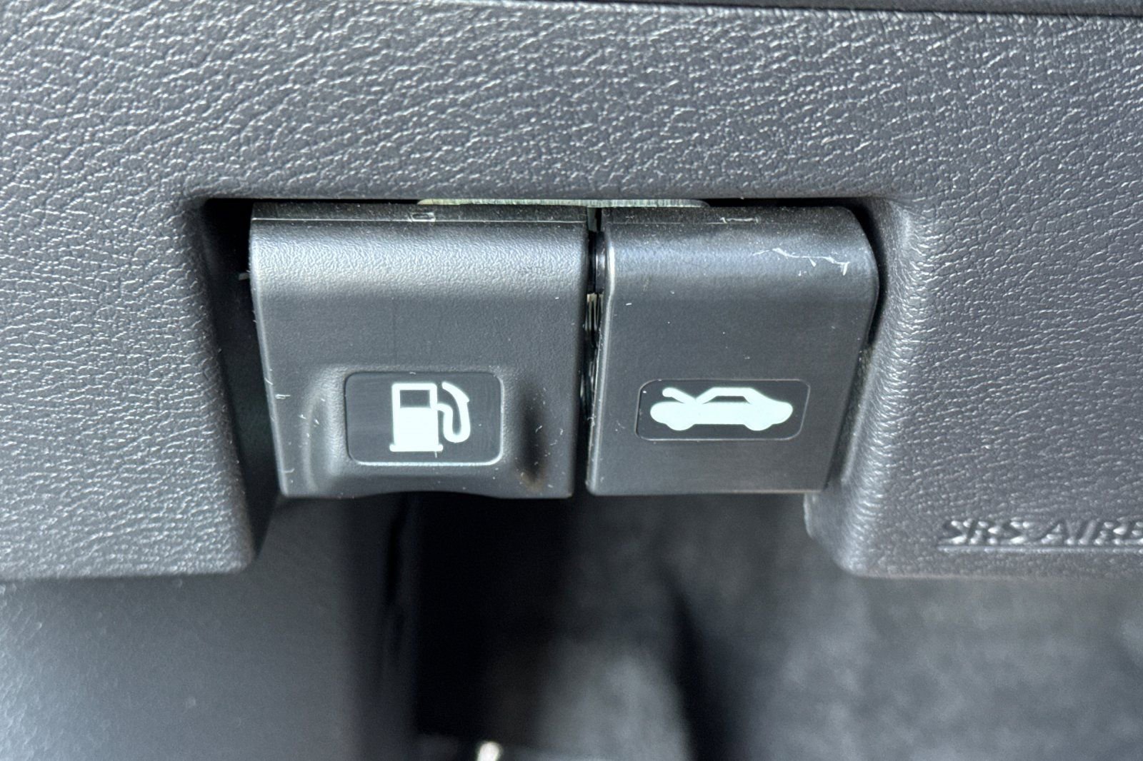 Used 2023 Nissan Kicks SV image 29