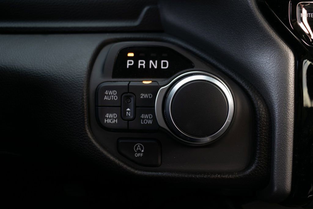 Used 2025 RAM 1500 Big Horn image 32